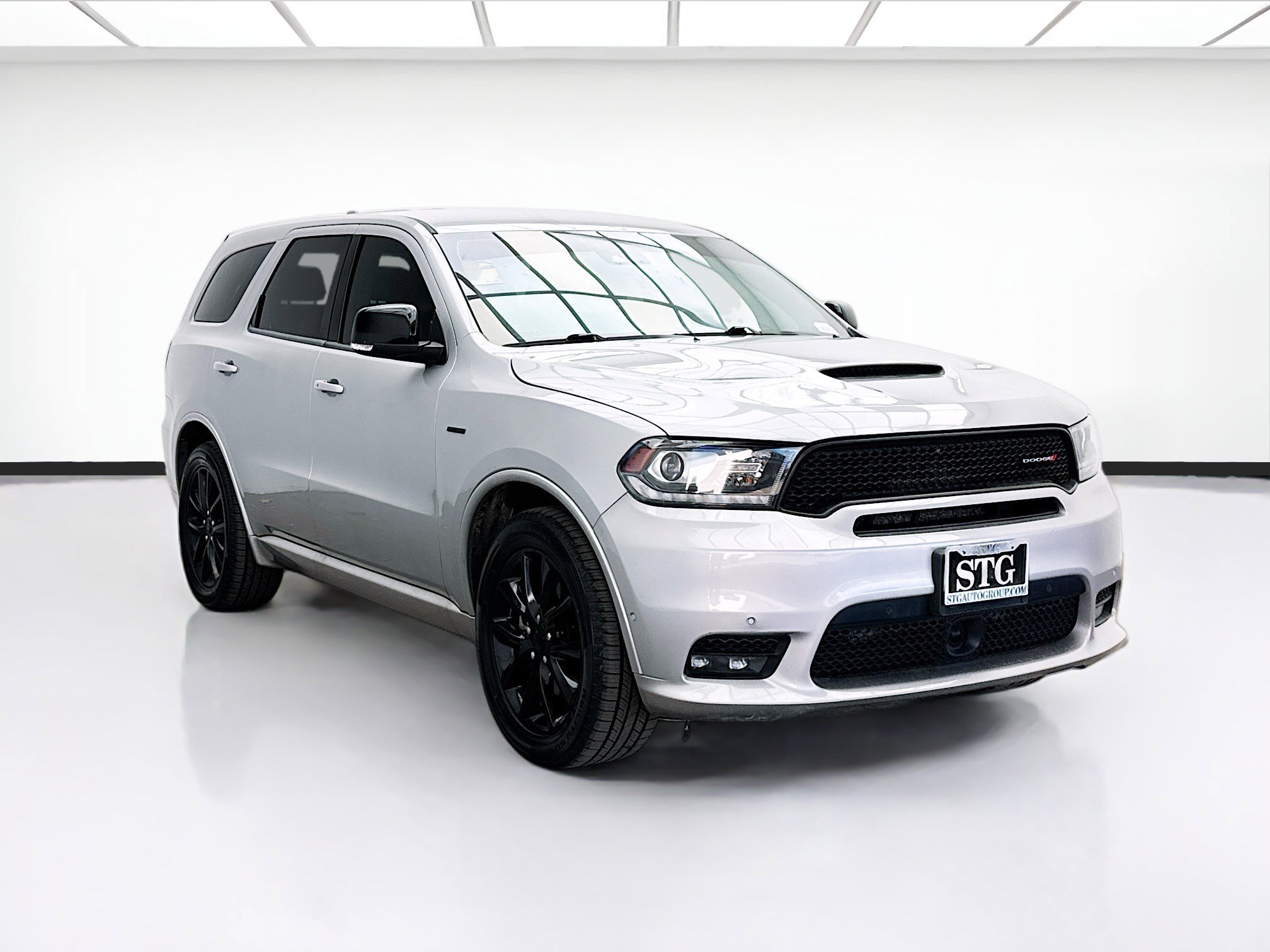 Used 2018 Dodge Durango R/T w/ Technology Group image 3