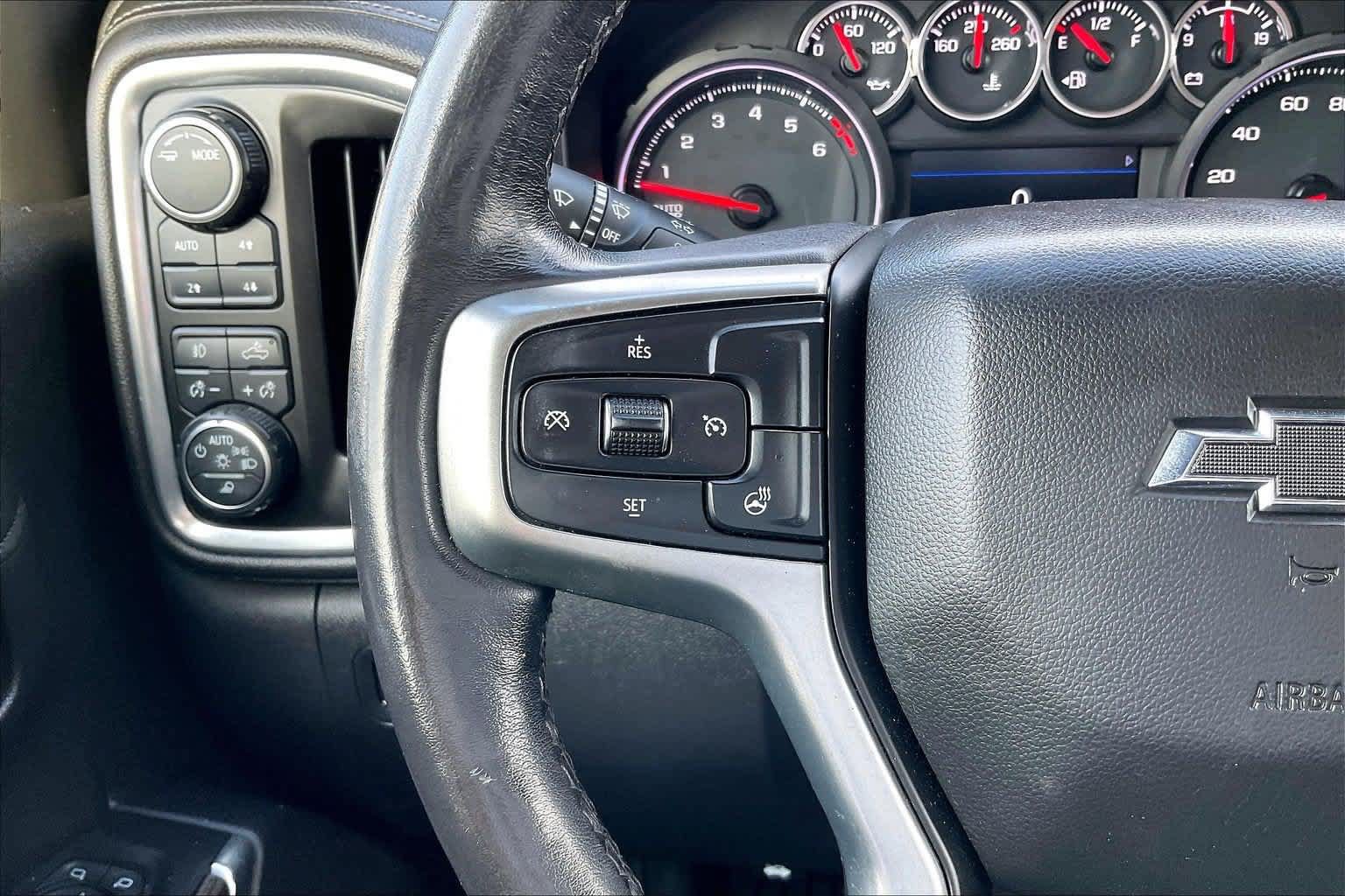 Used 2021 Chevrolet Silverado 1500 LT Trail Boss w/ Convenience Package II AWD/4WD image 23