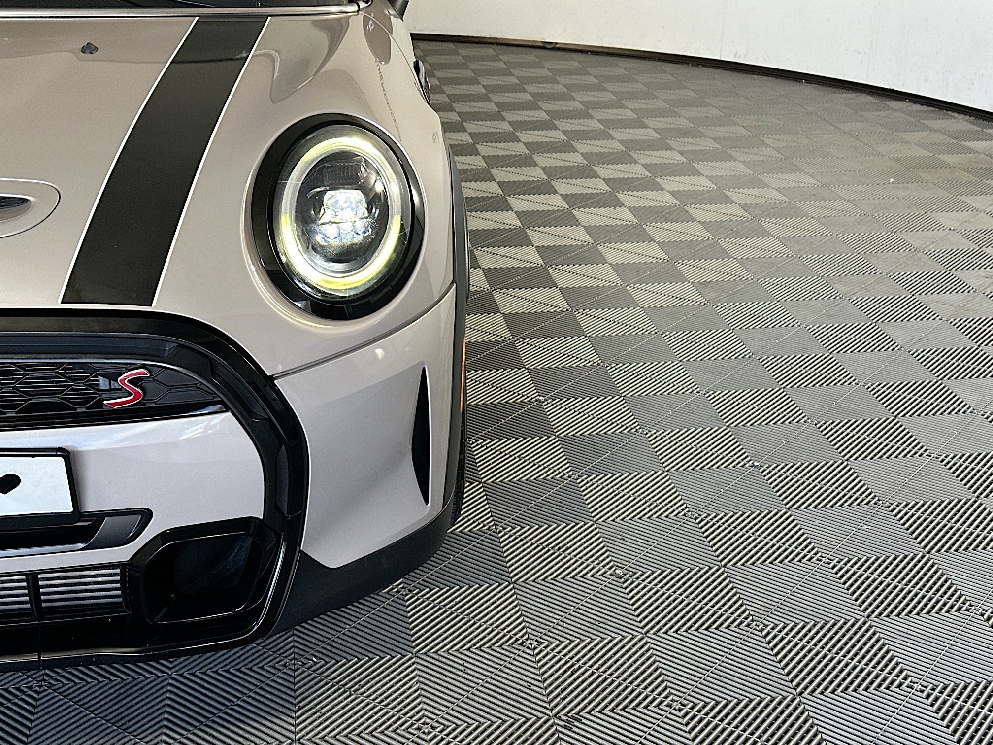 Used 2023 MINI Cooper S image 9