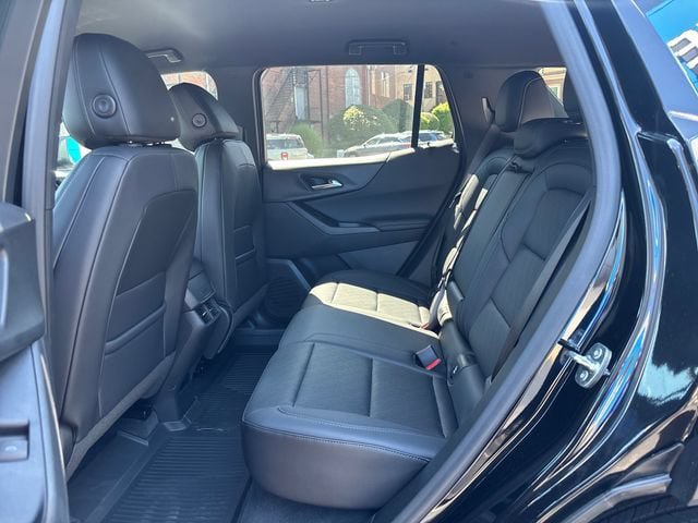 New 2027 Chevrolet Equinox LT w/ Convenience Package II AWD/4WD image 23