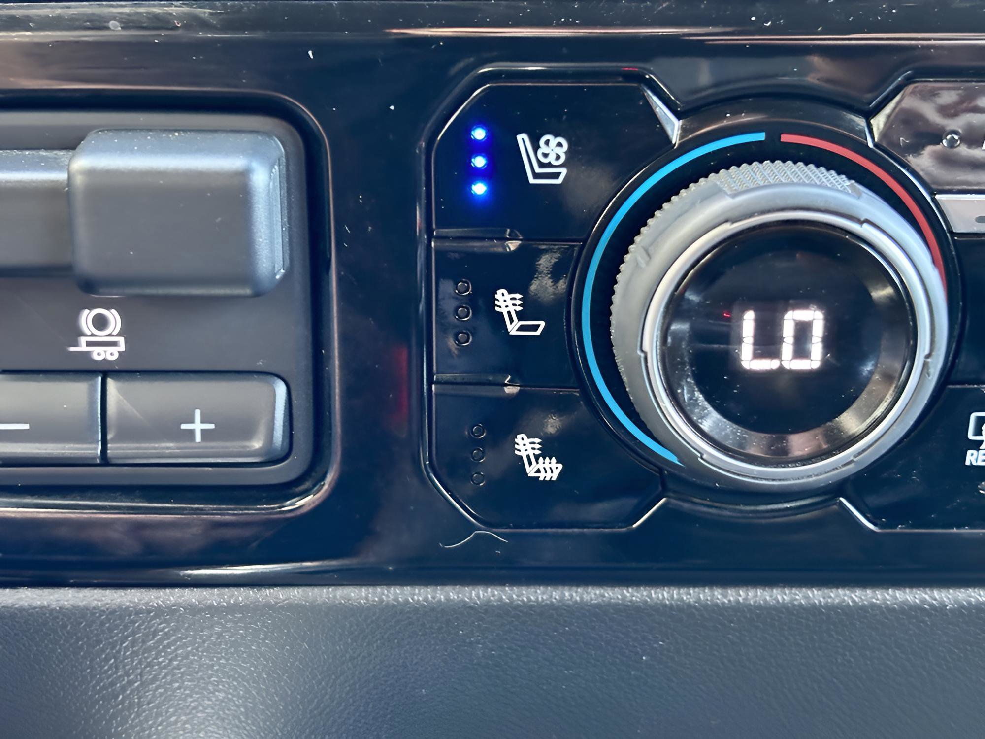 Used 2022 Chevrolet Silverado 1500 High Country image 27