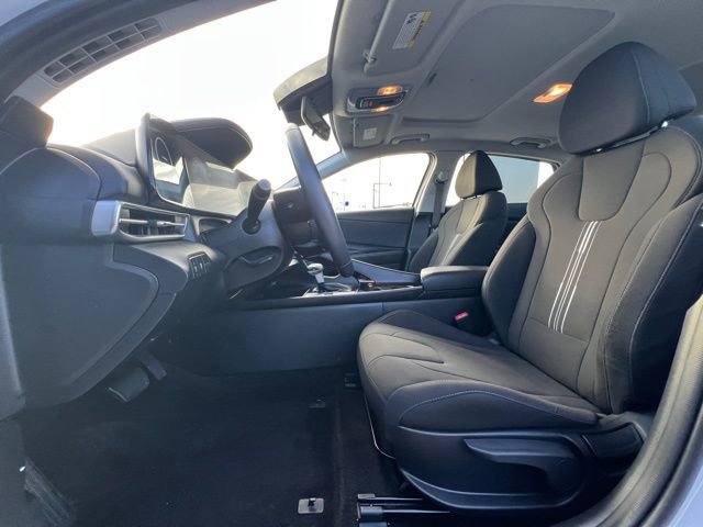 Certified 2025 Hyundai Elantra SEL image 14