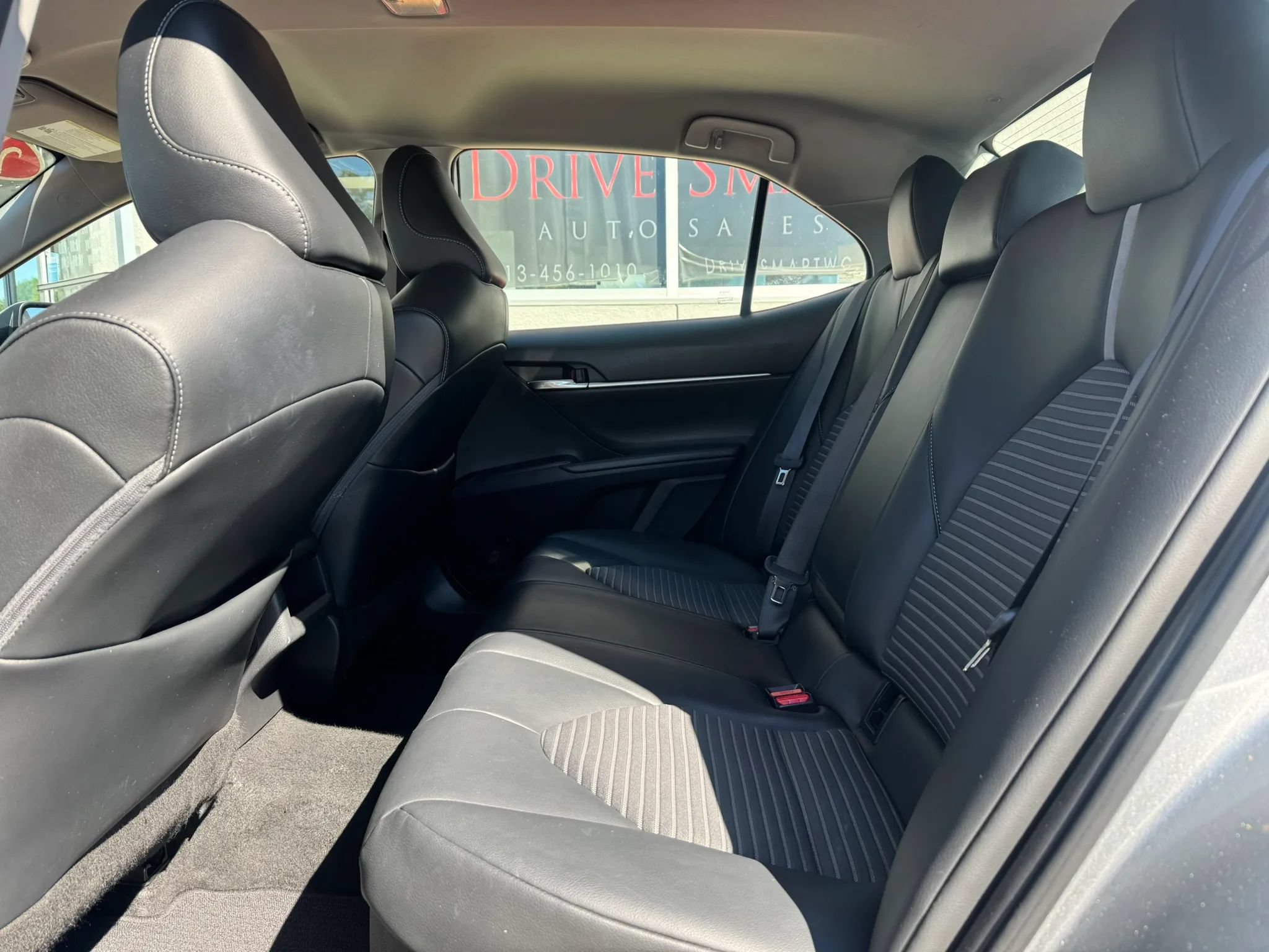 Used 2022 Toyota Camry SE w/ Cold Weather Package FWD image 14