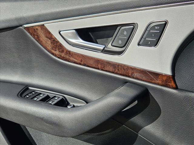 Used 2019 Audi Q7 2.0T Premium Plus AWD/4WD image 11
