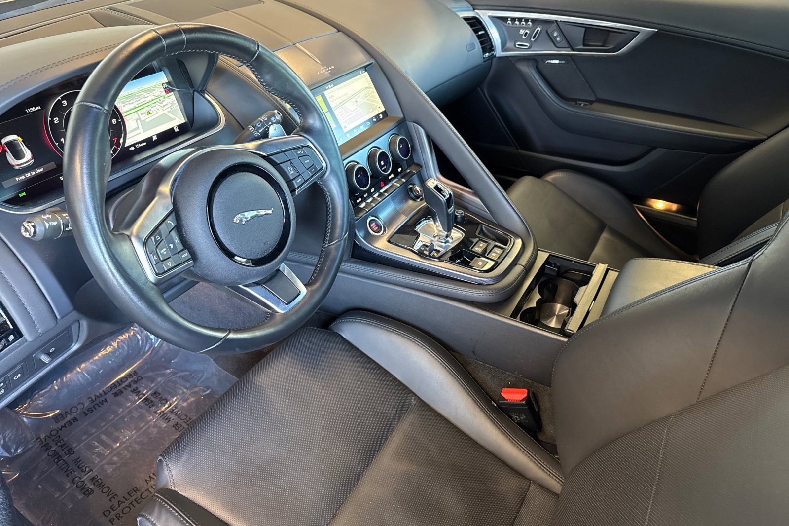 Used 2023 Jaguar F-TYPE R-Dynamic image 9