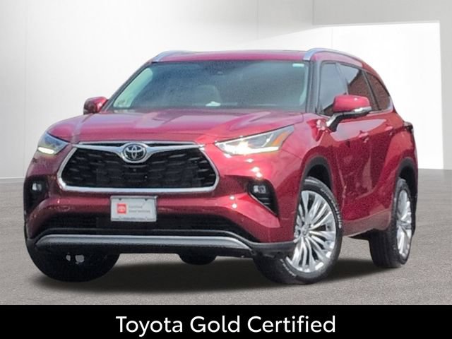 Certified 2026 Toyota Highlander Platinum AWD/4WD image 1