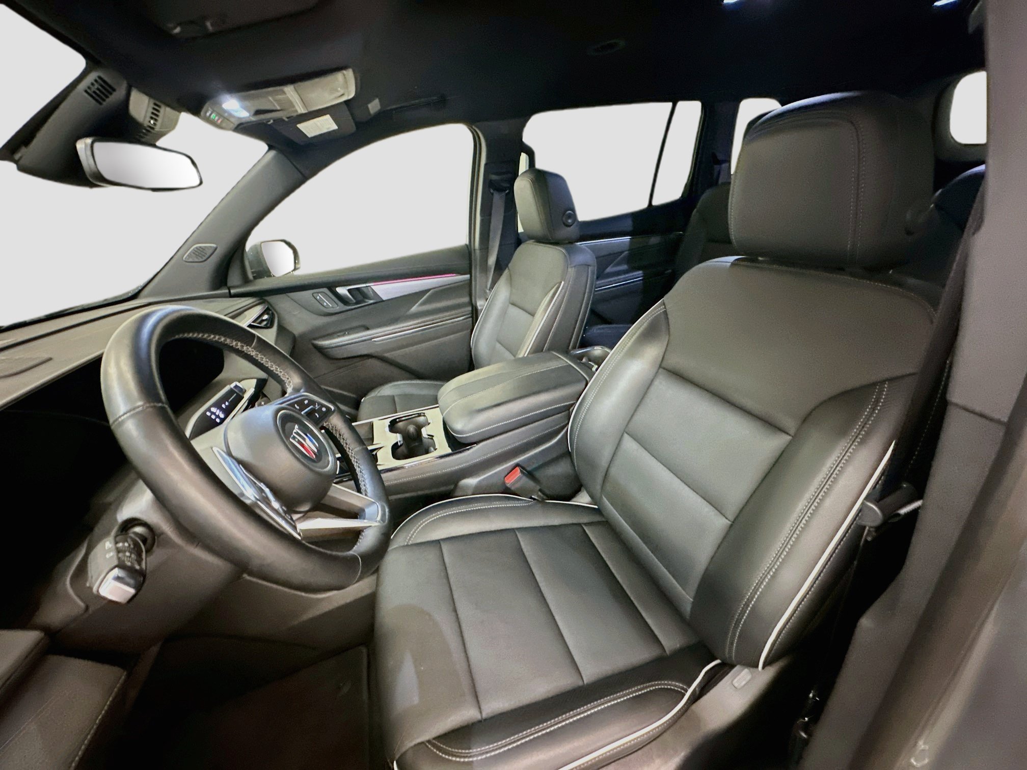 Used 2025 Buick Enclave Preferred AWD/4WD image 13