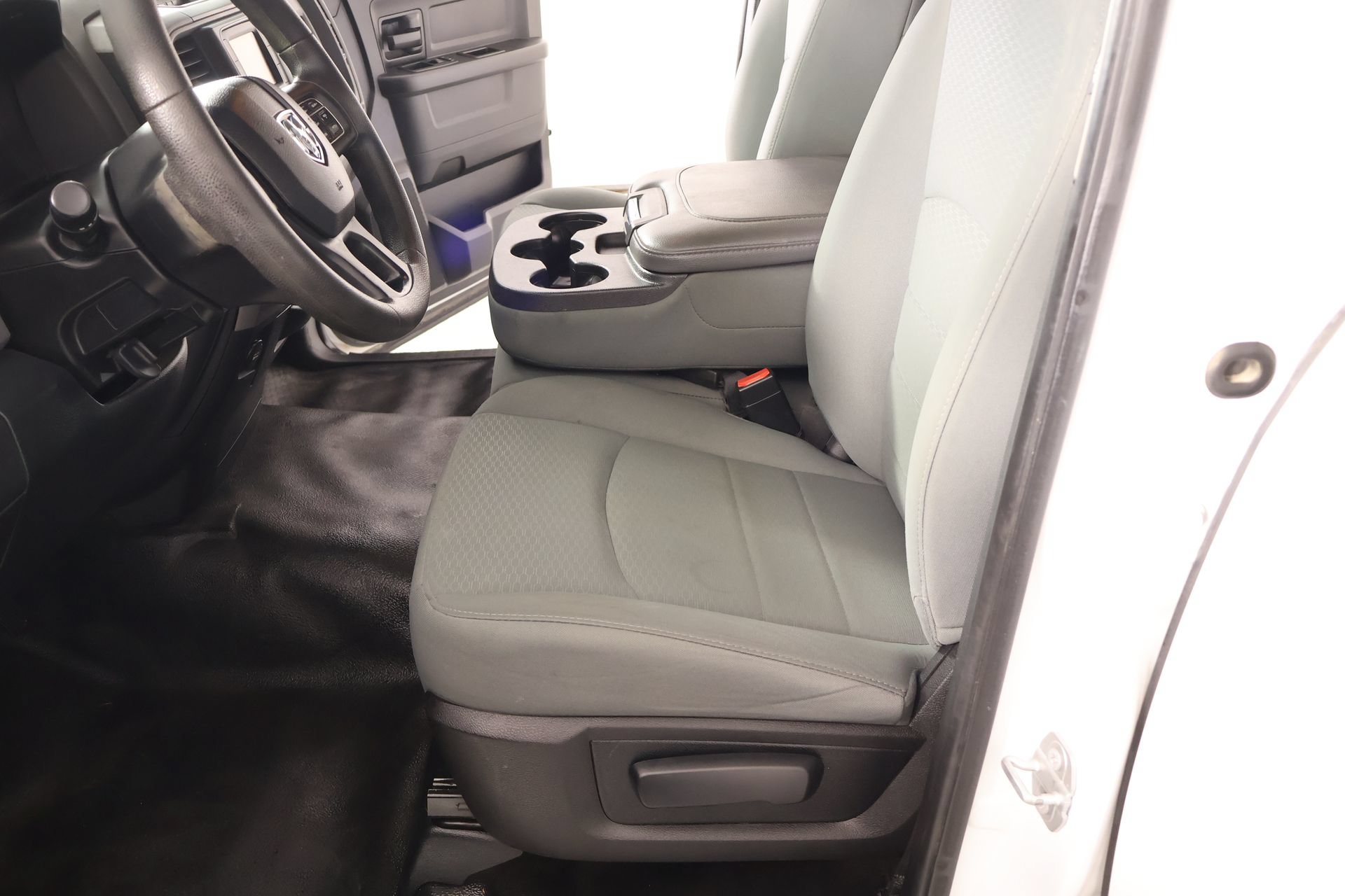 Used 2017 RAM 1500 Tradesman w/ Popular Equipment Group RWD image 8