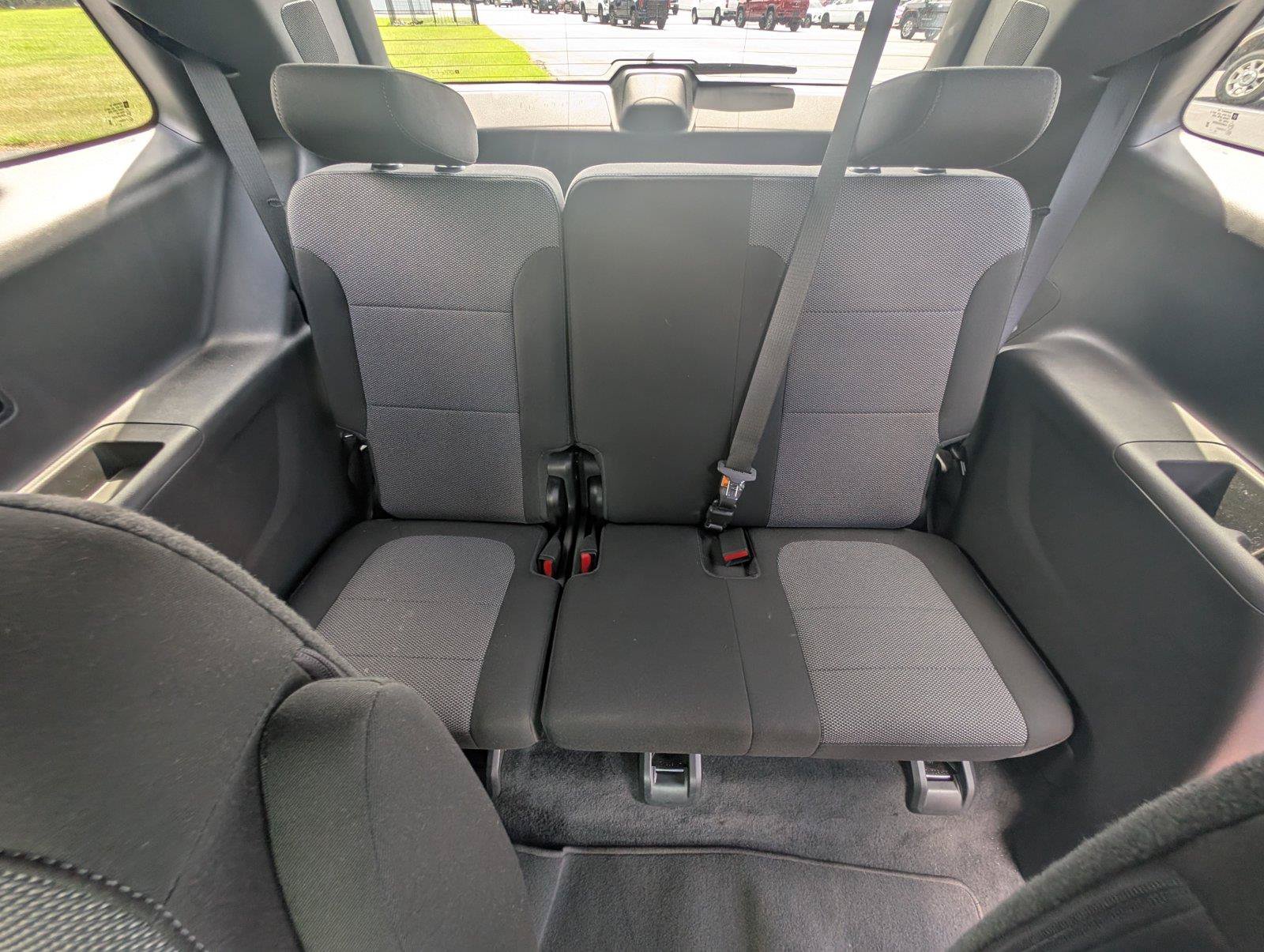 Certified 2023 Chevrolet Traverse LT FWD image 33