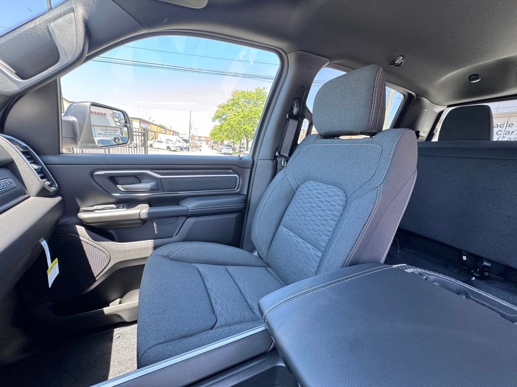 New 2026 RAM 1500 Big Horn AWD/4WD image 15