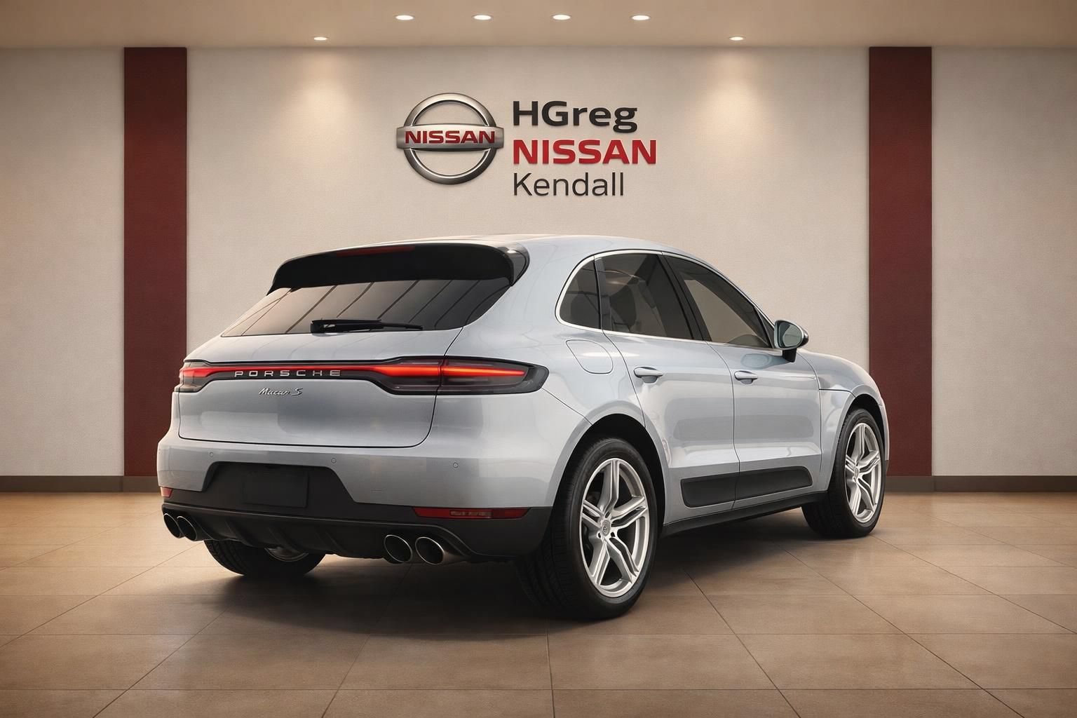 Used 2020 Porsche Macan S AWD/4WD image 2