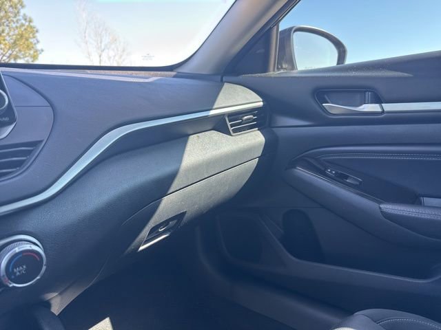 Used 2021 Nissan Altima 2.5 SV image 23