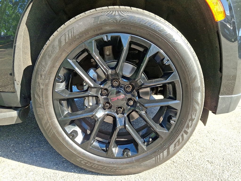 Used 2022 GMC Yukon XL SLT w/ SLT Luxury Package AWD/4WD image 8