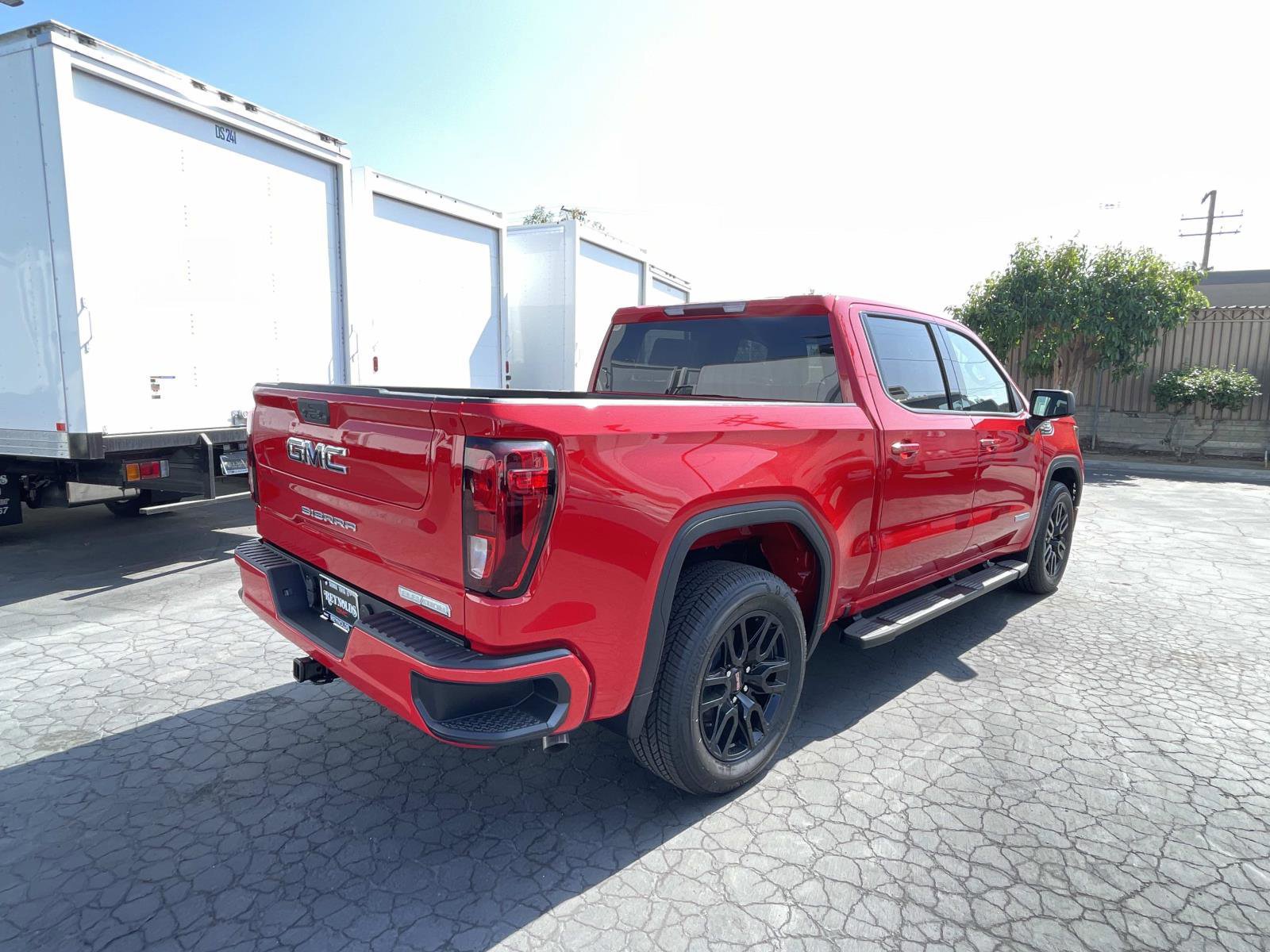 New 2026 GMC Sierra 1500 Elevation image 5