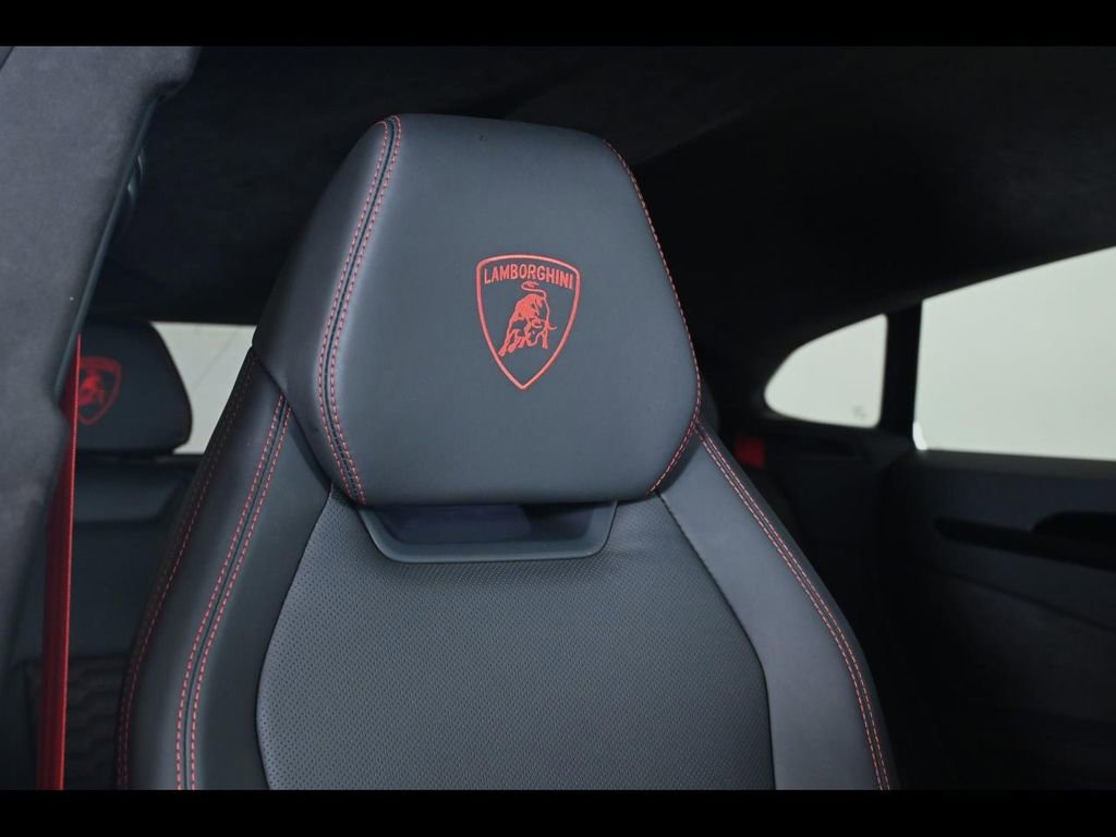 Used 2024 Lamborghini Urus S image 28