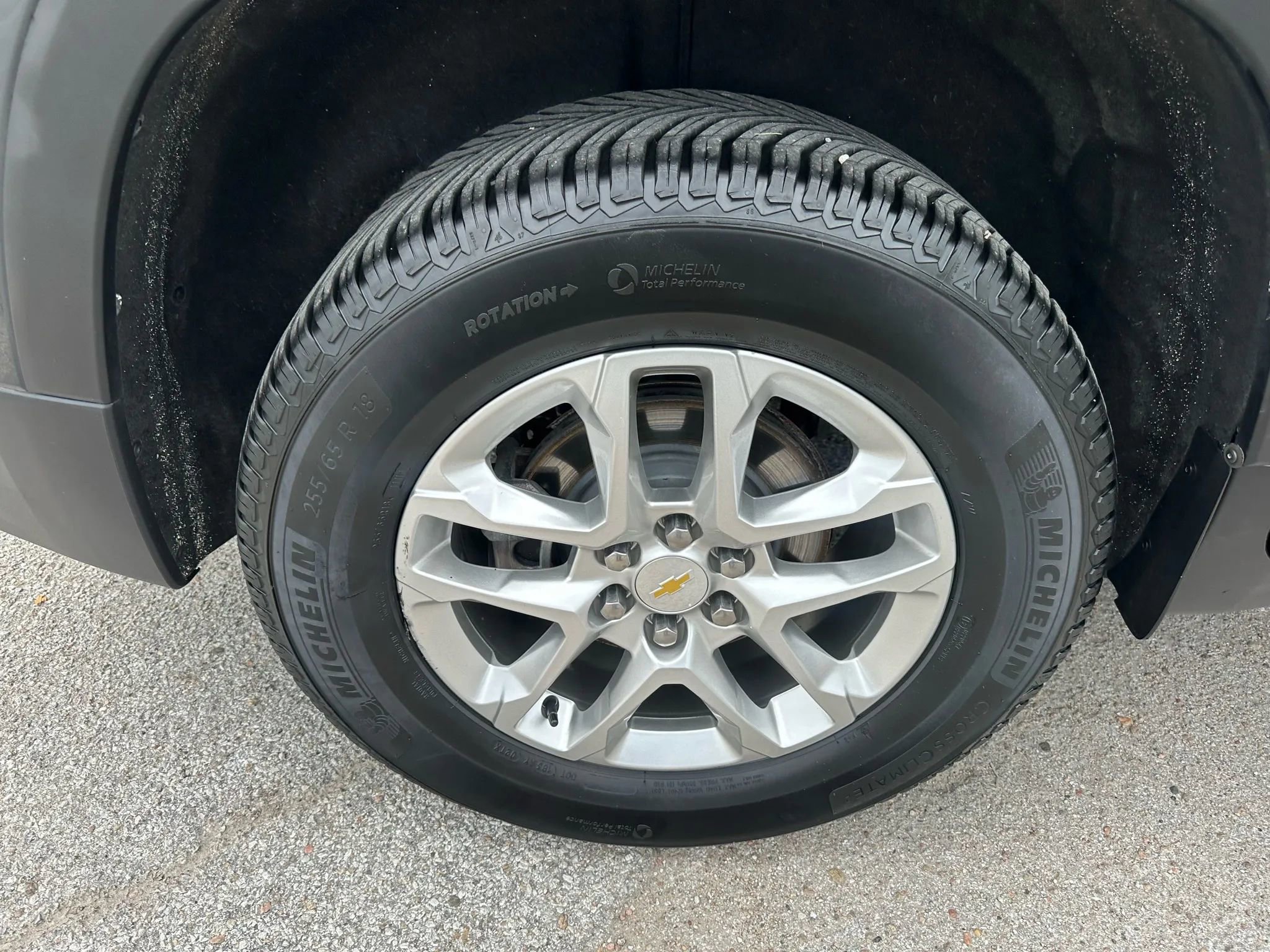 Used 2020 Chevrolet Traverse LT image 27