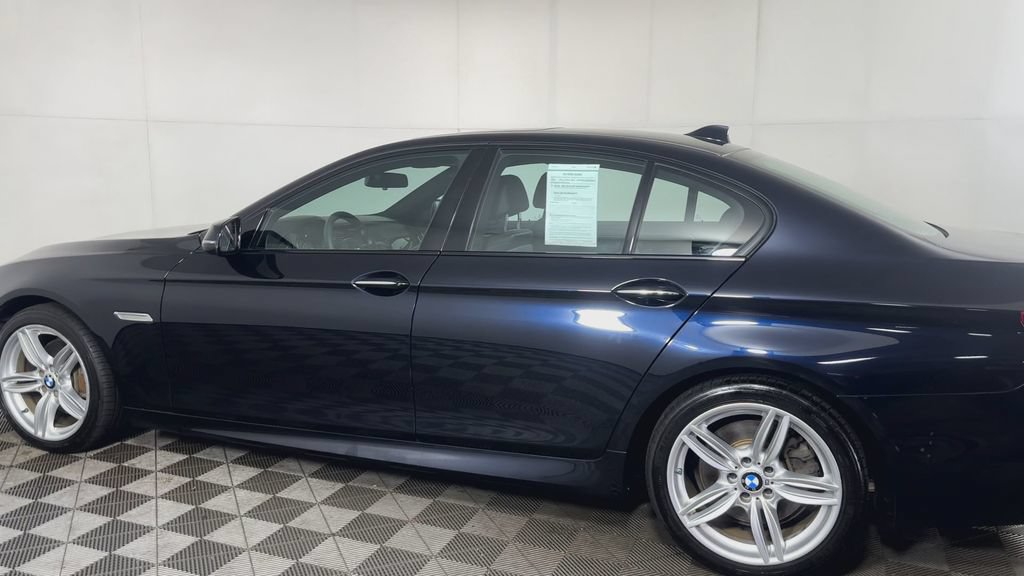 Used 2014 BMW 550i xDrive Sedan AWD/4WD image 9