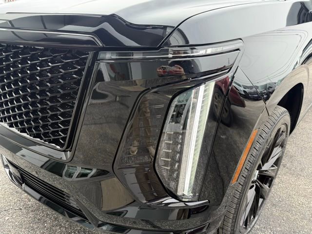 New 2026 Cadillac Escalade ESV Platinum Sport w/ LPO, ONYX Package image 9