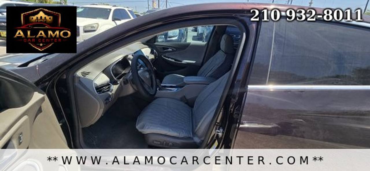 Used 2020 Chevrolet Malibu LT FWD image 30