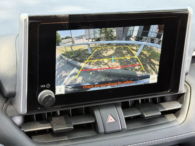 Certified 2025 Toyota RAV4 XLE FWD image 18