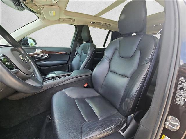 Used 2019 Volvo XC90 T5 Momentum w/ Protection Package Premier image 14
