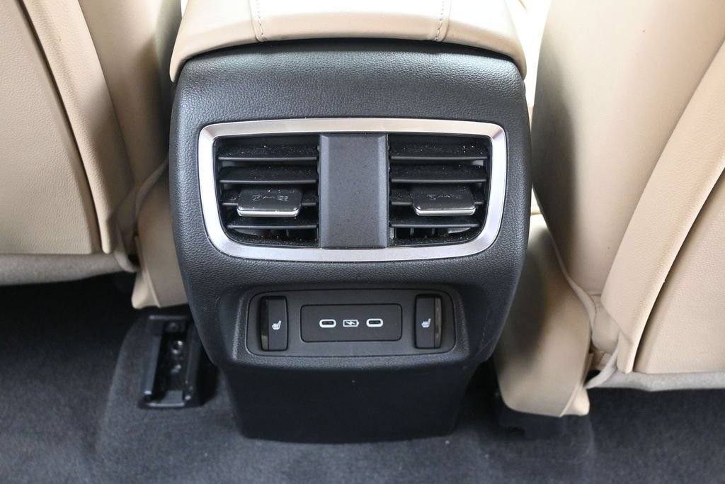 Used 2024 Acura RDX SH-AWD w/ Advance Package image 19