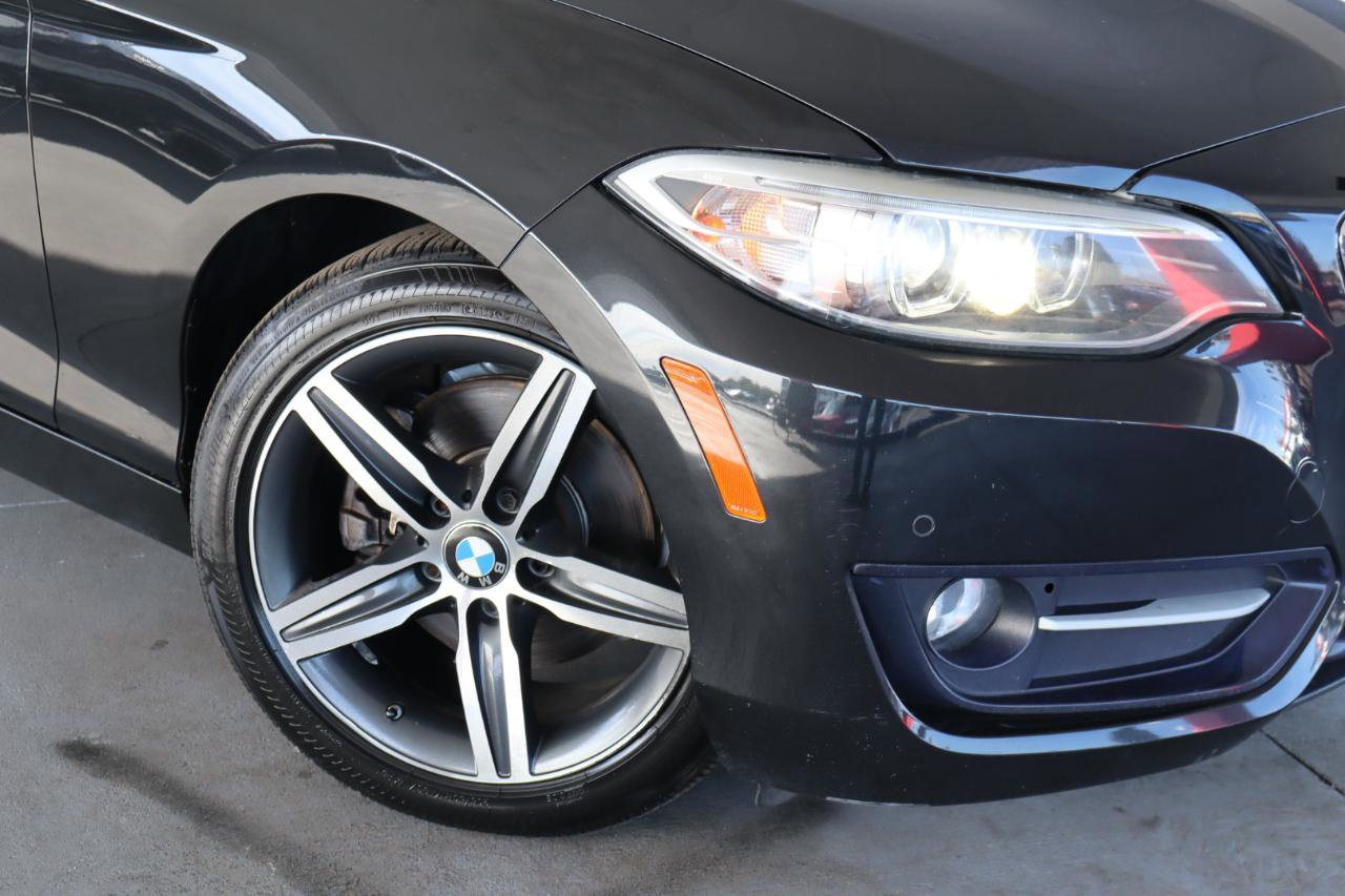 Used 2017 BMW 230i Coupe RWD image 4