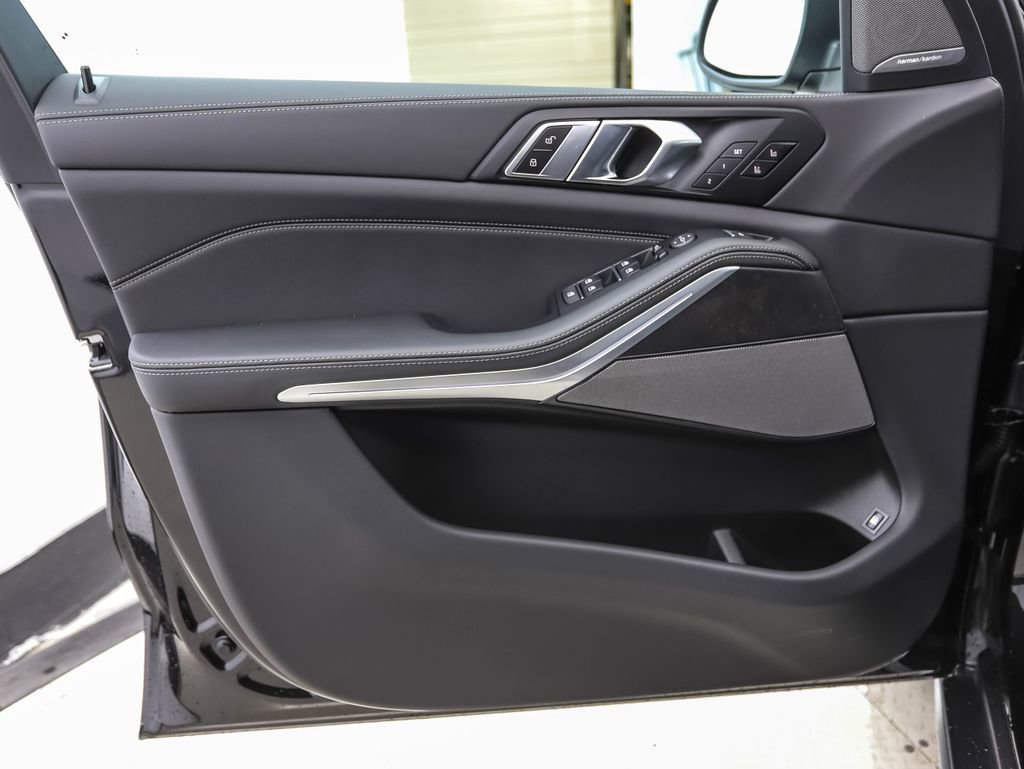 New 2026 BMW X5 xDrive50e AWD/4WD image 9