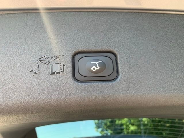 New 2025 Lincoln Nautilus Reserve image 6