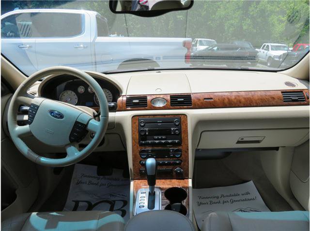Used 2005 Ford Five Hundred Limited AWD/4WD image 6