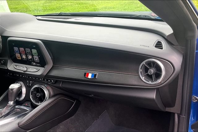 Used 2018 Chevrolet Camaro SS RWD image 15