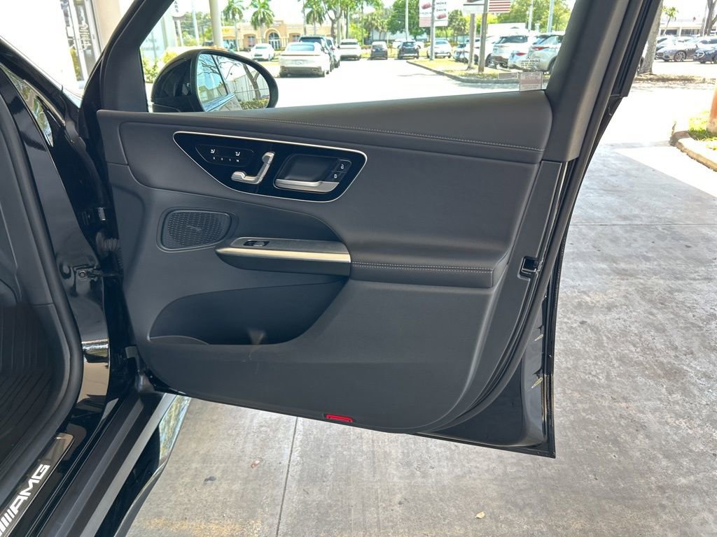 Used 2024 Mercedes-Benz GLC 43 AMG 4MATIC image 28