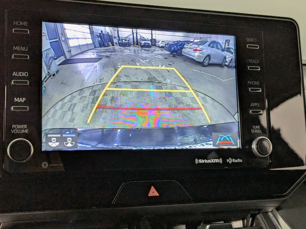 Used 2022 Toyota Venza LE image 35