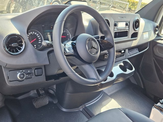 New 2026 Mercedes-Benz Sprinter 2500 image 3