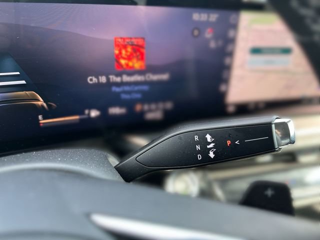 Certified 2025 Buick Envision Sport Touring image 23