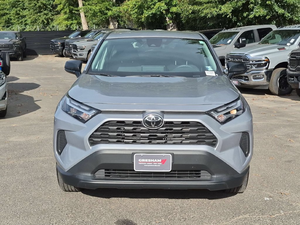 Used 2025 Toyota RAV4 LE AWD/4WD image 2