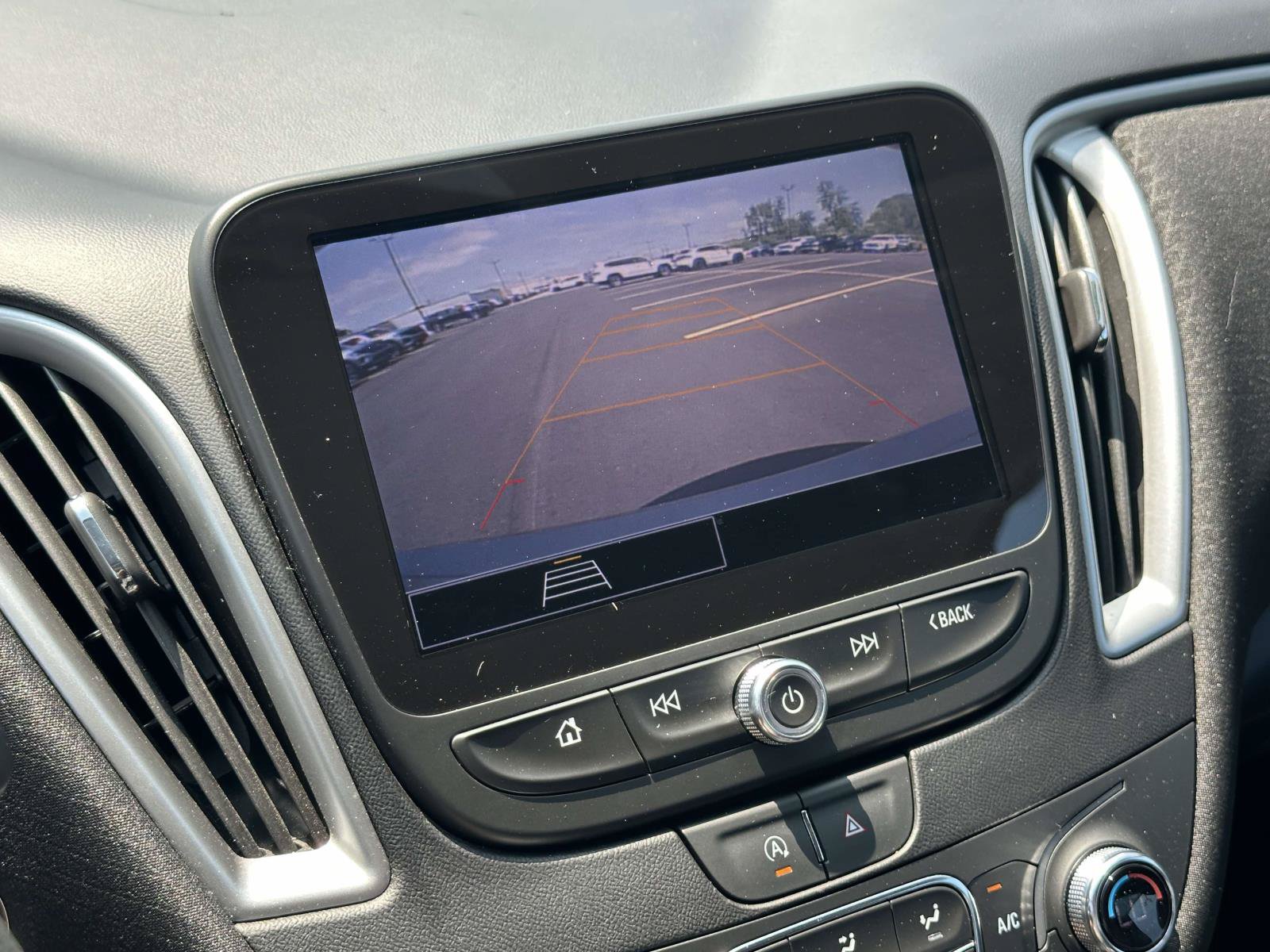 Certified 2022 Chevrolet Malibu LT FWD image 24