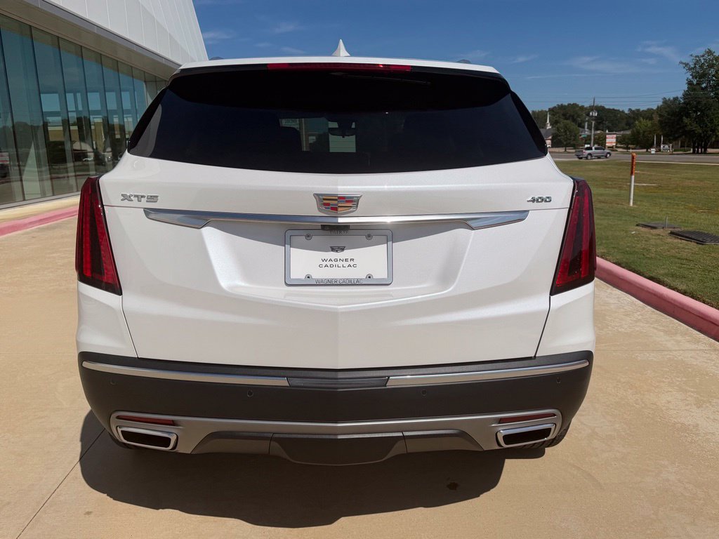 New 2026 Cadillac XT5 Premium Luxury w/ Driver Assist Package FWD image 5