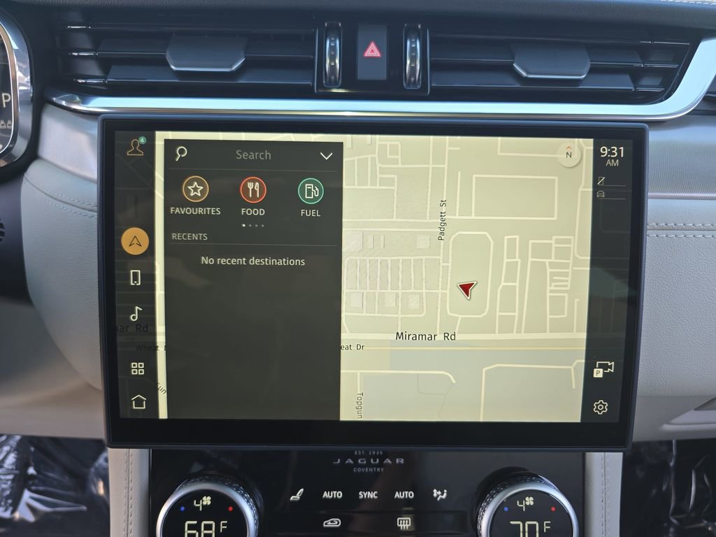 Used 2025 Jaguar F-PACE R-Dynamic S image 22