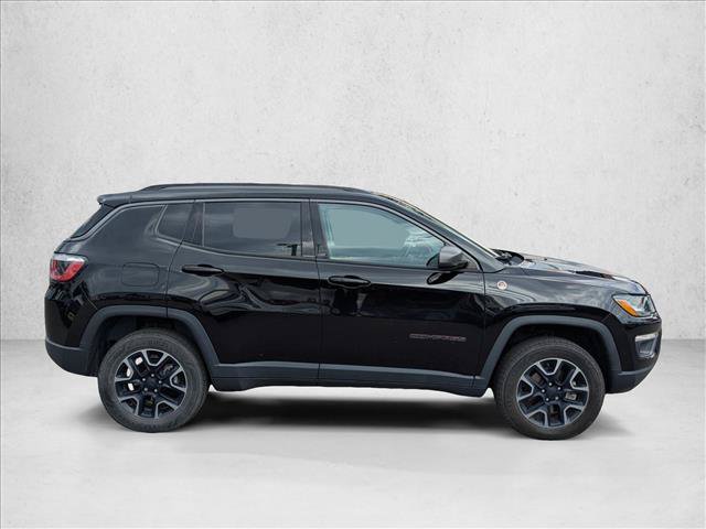 Used 2019 Jeep Compass Trailhawk w/ Leather Interior Group AWD/4WD image 4