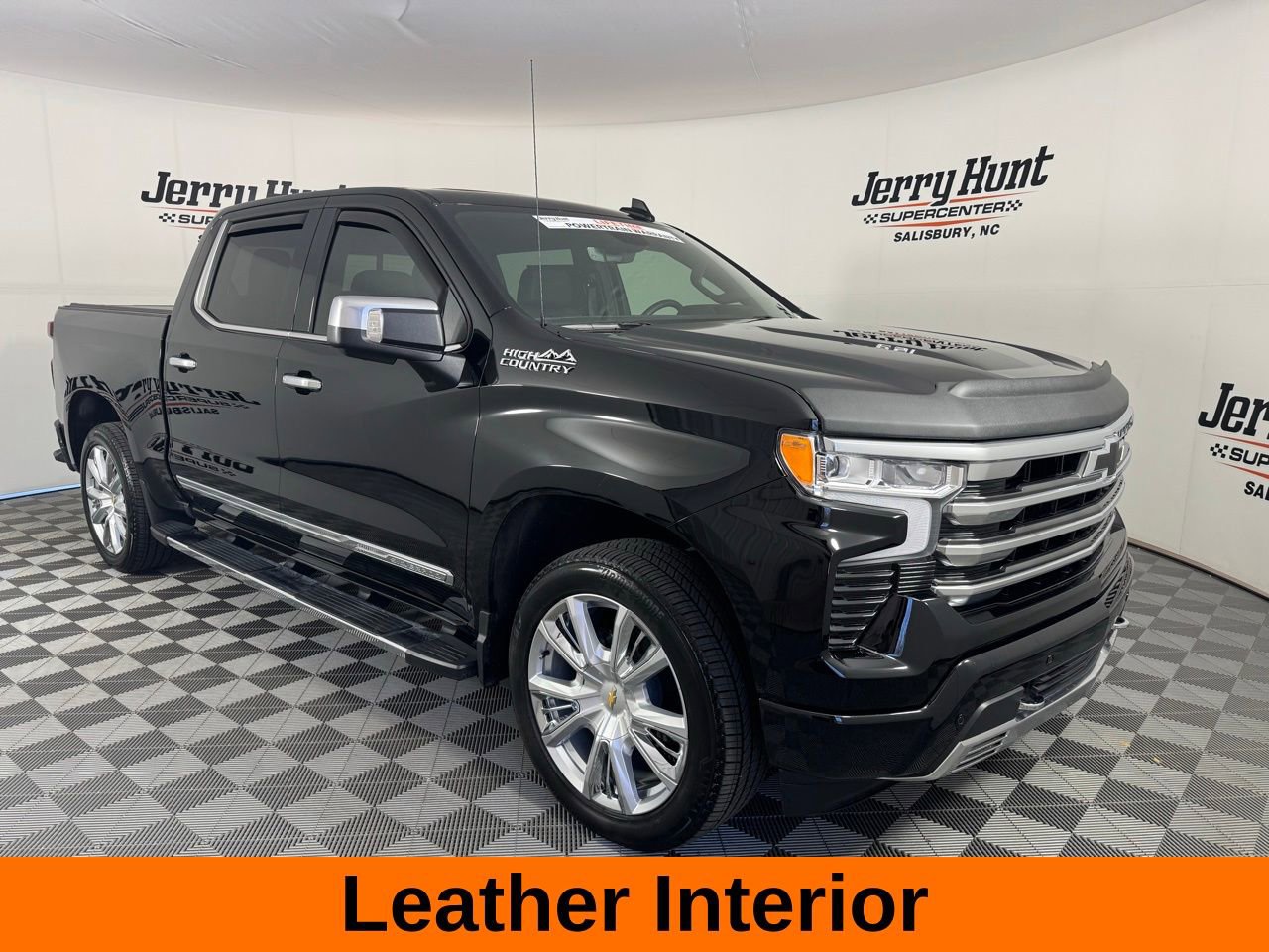 Used 2025 Chevrolet Silverado 1500 High Country w/ Technology Package image 6