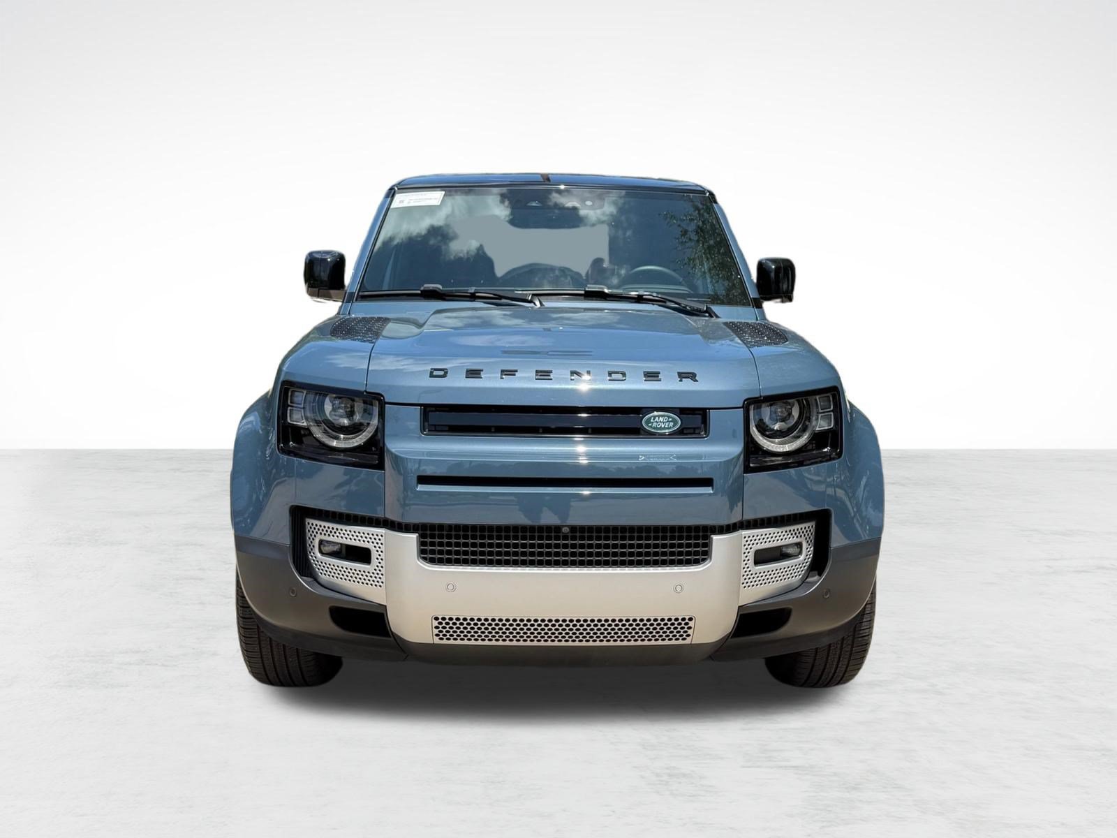 Used 2025 Land Rover Defender 110 S AWD/4WD image 6