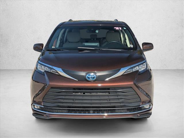 Used 2021 Toyota Sienna XLE video 2