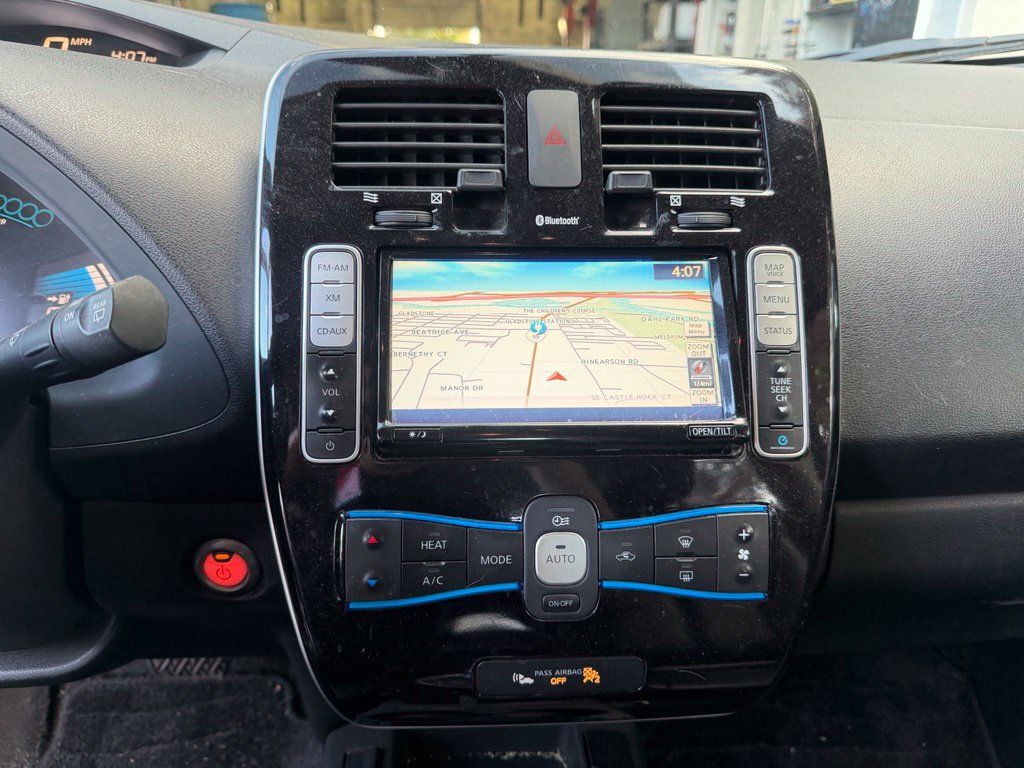 Used 2013 Nissan Leaf SL FWD image 17