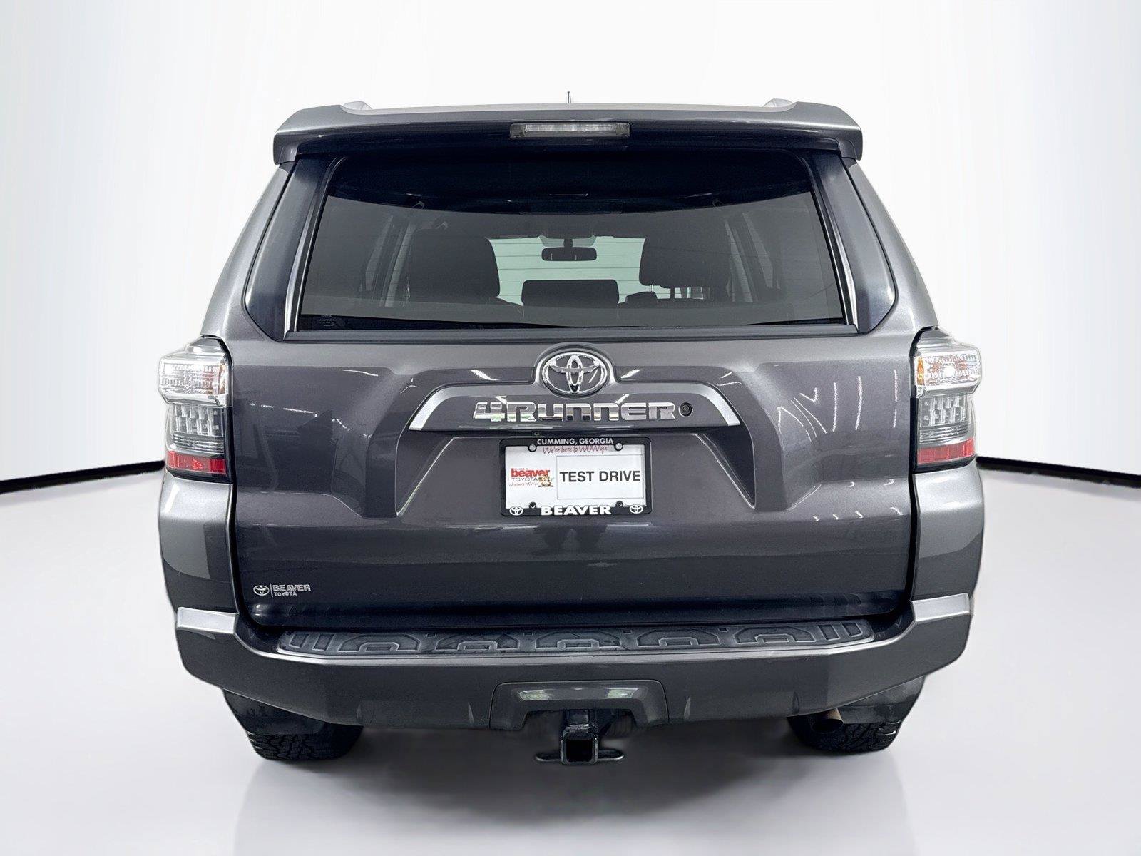 Used 2017 Toyota 4Runner SR5 AWD/4WD image 11