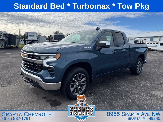 Used 2024 Chevrolet Silverado 1500 LT AWD/4WD image 7