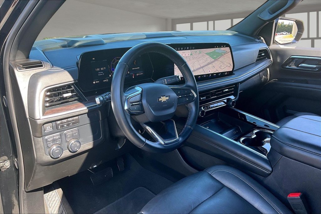 Used 2025 Chevrolet Tahoe LT AWD/4WD image 17