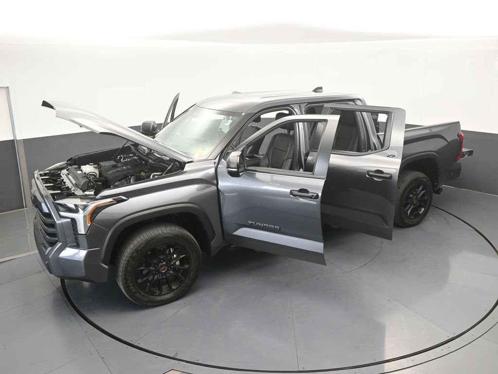 Used 2025 Toyota Tundra SR5 w/ SR5 Convenience Package AWD/4WD image 61
