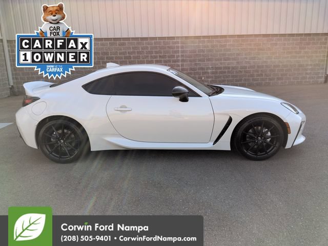 Used 2024 Toyota GR86 Premium RWD image 2