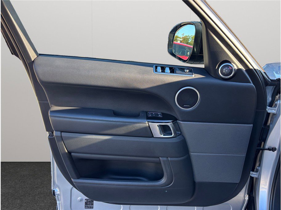 Used 2019 Land Rover Range Rover Sport HSE image 22